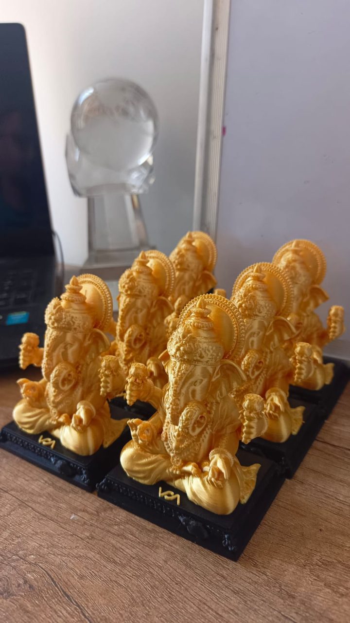 Batch of gold PLA Ganesha figurines 3D printed on the Bambu Lab A1